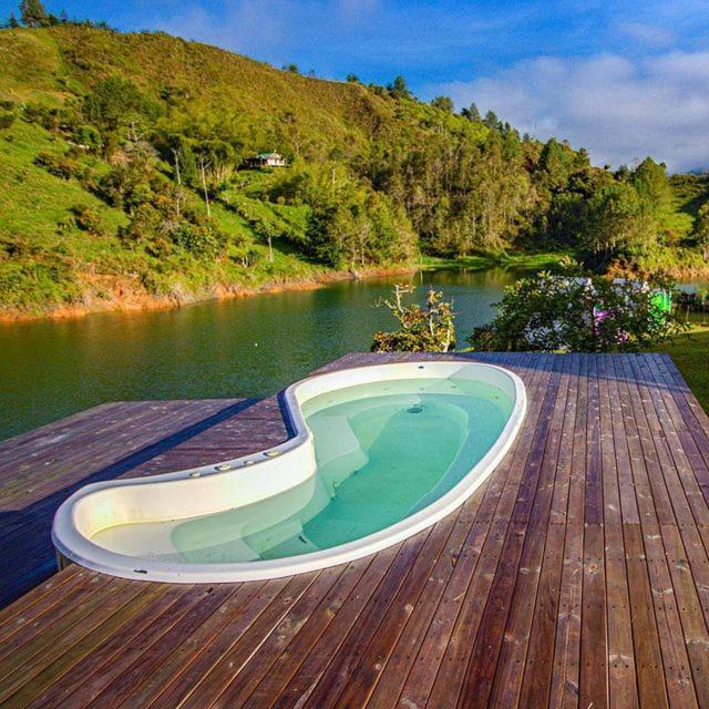 Aw Guatape Glamping Resort Eksteriør bilde