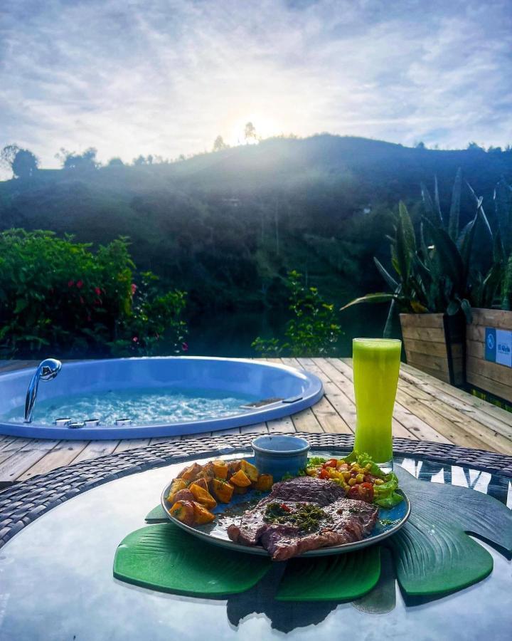 Aw Guatape Glamping Resort Eksteriør bilde